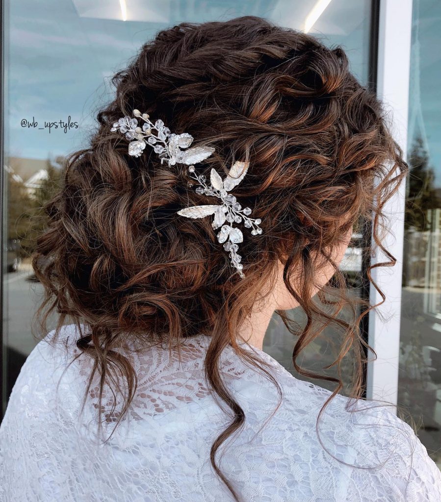 prom hairstyles for curly girls