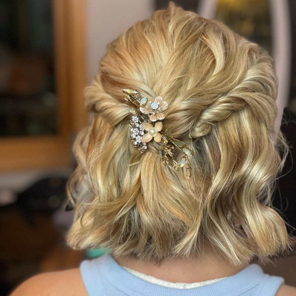 prom hairstyles for short hair blonde