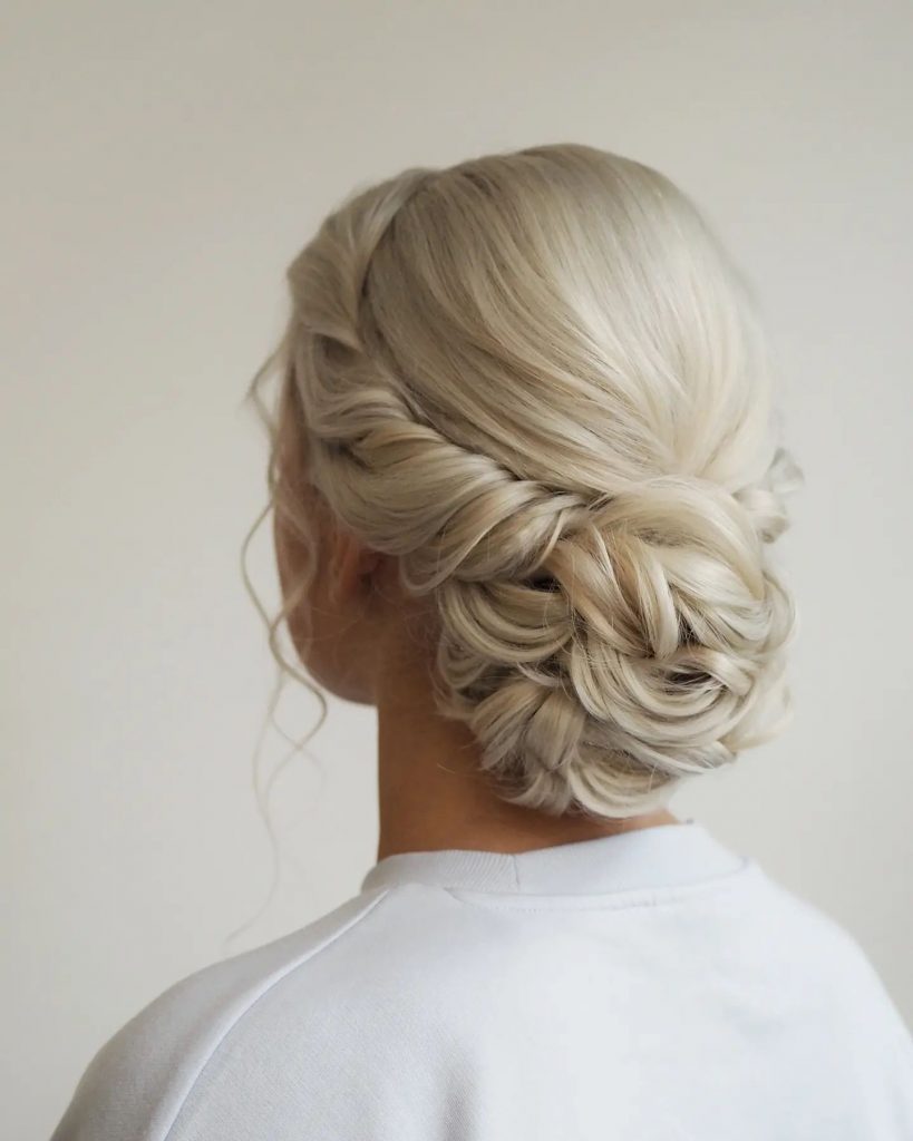 prom hairstyles for medium hair blonde